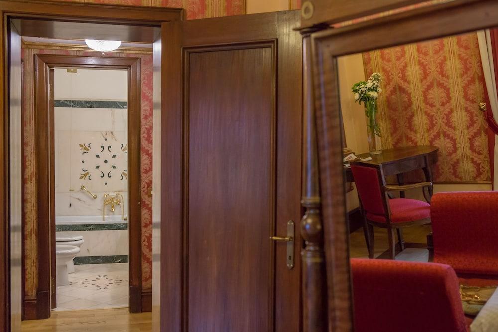 Due Torri Hotel Verona Exteriör bild