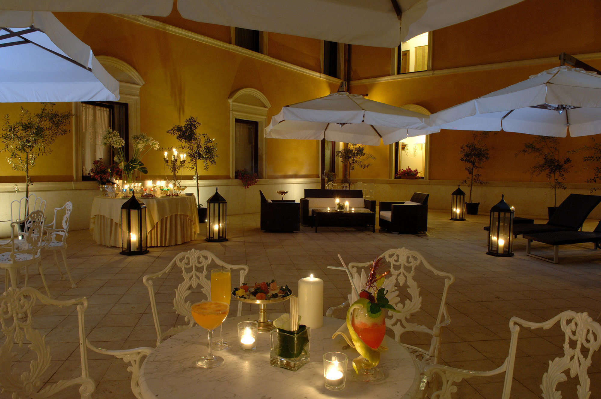 Due Torri Hotel Verona Restaurang bild