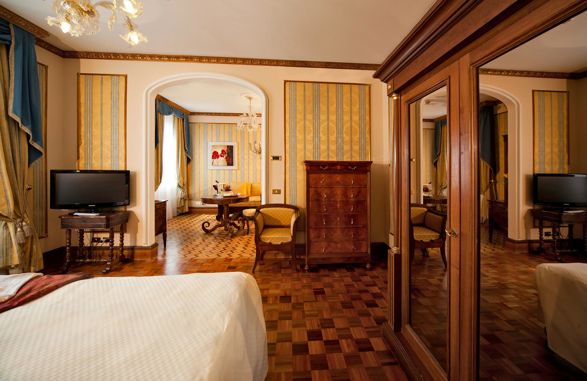 Due Torri Hotel Verona Exteriör bild