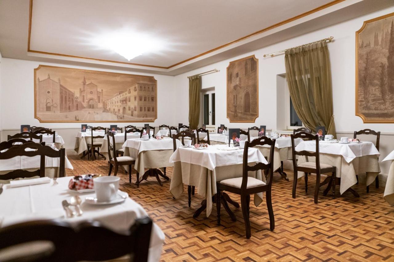 Due Torri Hotel Verona Exteriör bild
